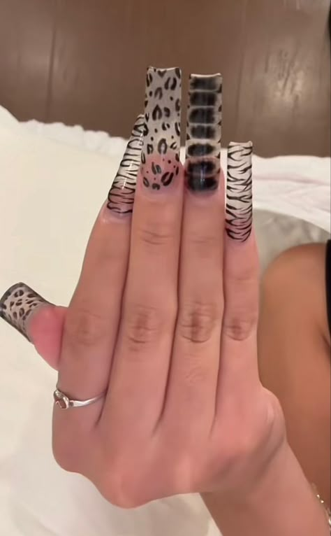 Zebra Nails Acrylic, Zebra Nails, Acrylic Nail Set, Punk Nails, Grunge Nails, Leopard Nails, Short Square Acrylic Nails, Really Cute Nails, Unique Acrylic Nails