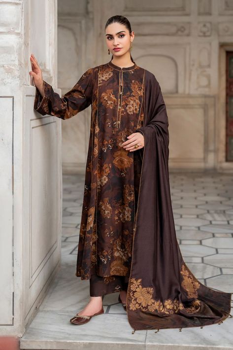 Kurti 2023, Zara Shahjahan, Winter Suits, Salwar Kamiz, Winter Shawl, Indian Suits, Ladies Clothing, Suit Fabric, Shalwar Kameez