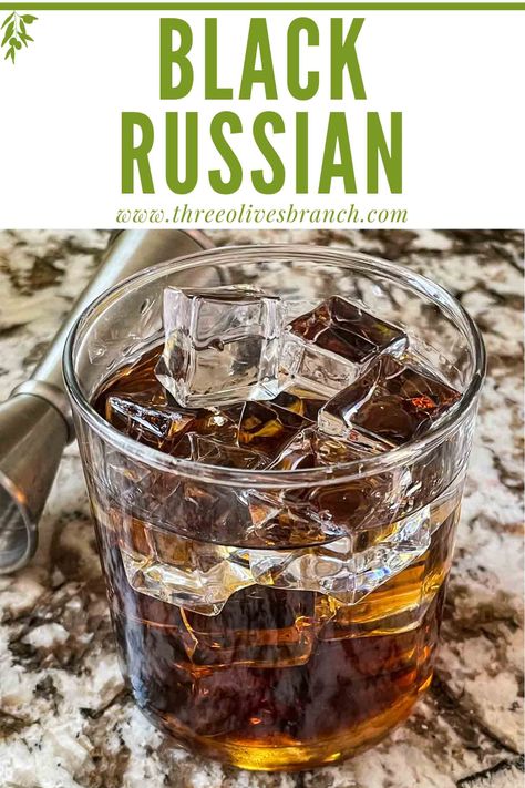 Black Russian Drink, Black Russian Recipe, Cocktails Made With Vodka, Kahlua Coffee, Coffee Liqueur Recipe, Virgin Drinks, Kahlua Coffee Liqueur, Coffee Liqueur, Liqueurs Recipes