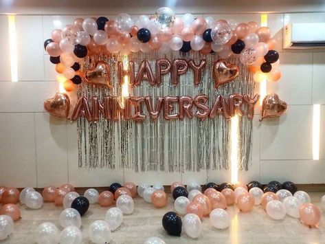 25th Anniversary Decorations At Home, 25 Anniversary Decoration Ideas At Home, Gold Anniversary Decorations, Decoration With Balloons, Balloon Gate, Cabana Decor, 25th Anniversary Decorations, Balloons And Flowers, Simple Stage Decorations