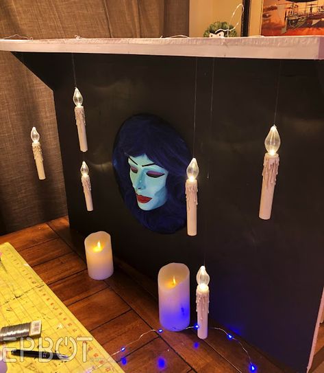 Madame Leota Diy Crystal Ball, Diy Madame Leota Crystal Ball, Madame Leota Diy, Madam Leota Crystal Ball Diy, Haunted Mansion Halloween Decor Diy, Haunted Mansion Door Decoration, Madam Leota Costume, Diy Haunted Mansion Decor, Haunted Mansion Trunk Or Treat