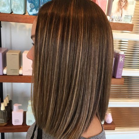 Soft highlights to break up the base and a sharp blunt cut #sunkissed #highlights #brownhair #bluntcut #lob #longbob #smoothhair #straighthair #moffatbeach #cerievalynparsonshairsalon Sunkissed Highlights, Straight Bob Cut, Soft Highlights, Medium Length Hair Straight, August 22, Coast Wedding, Long Bob, Sunshine Coast, Smooth Hair