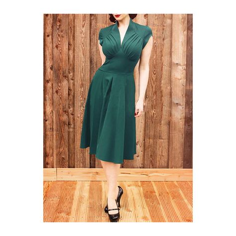 Cap Sleeve Green A Line Dress (34 CAD) ❤ liked on Polyvore featuring dresses, green, vintage day dress, cap sleeve dress, green midi dress, green dress and vintage midi dress Robes Vintage, Calf Length Dress, Moda Chic, Retro Mode, Vestidos Vintage, Sammy Dress, Pleated Midi Dress, Pin Up Style, Look Vintage