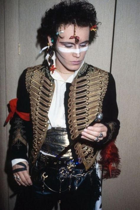 Adam Ant Adam And The Ants, Ant Music, Amanda Donohoe, Adam Ant, A Night At The Opera, New Romantics, Punk Outfits, Post Punk, Prince Charming