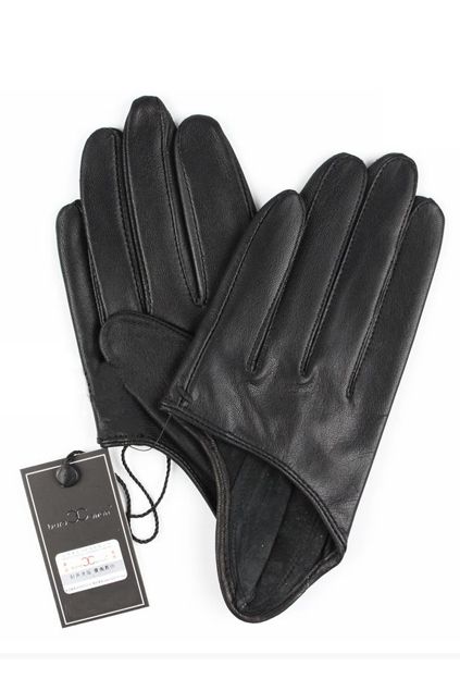 Half Palm Leather Gloves, Half Palm Gloves, Effortlessly Pretty, Types Of Gloves, Punk Looks, Garment Cover, Black Leather Gloves, Online Shop Accessories, Brand Concept