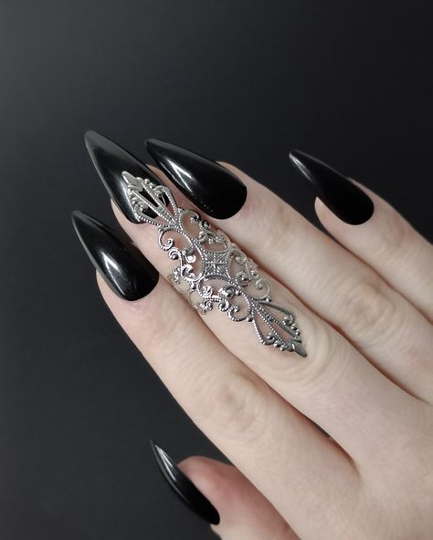 Subtly bold, profoundly beautiful. 🥀 Soft goth midi rings for an everyday touch of the edge. #myriljewels #midiring #gothjewelry #softgoth #nailring #altfashion #gothicnails Soft Goth Jewelry, Soft Goth, Neo Gothic, Soft G, Gothic Glam, Gothic Nails, Goth Wedding, Nail Ring, Goth Jewelry