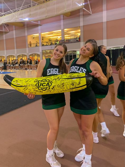 two cheerleaders on cheer team at cheer camp holding banana. cheer pose for two people. cheer uniform. instagram worthy Cheer Camp Aesthetic, Cheer Camp Outfits, Uca Cheer Camp, Uca Camp, Aesthetic Banana, Cute Summer Aesthetic, Uca Cheer, Preset Filter, Varsity Cheer