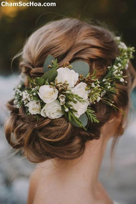 20 Hairstyles For Your Rustic Wedding - Rustic Wedding Chic