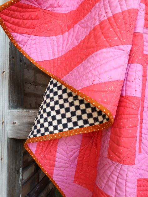 Quilt Modern Bedding, Modern Quilts Pink, Quilt How To, Quilt Throw Size, Throw Size Quilt, Quilted Projects, Quilt Care, Black Mountain, Quilt Design