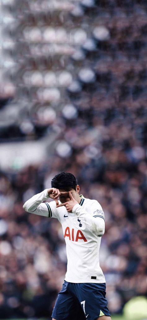 Soccer Lockscreen, Son Heung Min Wallpaper, Heung Min Son, Wallpaper Corinthians, Son Heungmin, Son Heung Min, Football Images, Soccer Pictures, Soccer Player