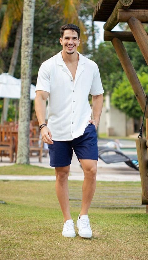 Men Spain Outfit, Mens Outfit Inspo Summer, Men Cruise Outfits, Hawaii Outfits Men, Mens Cruise Outfits, Men Vacation Outfits, Vacation Outfits Men, Perfect Physique, Stylish Men Wear