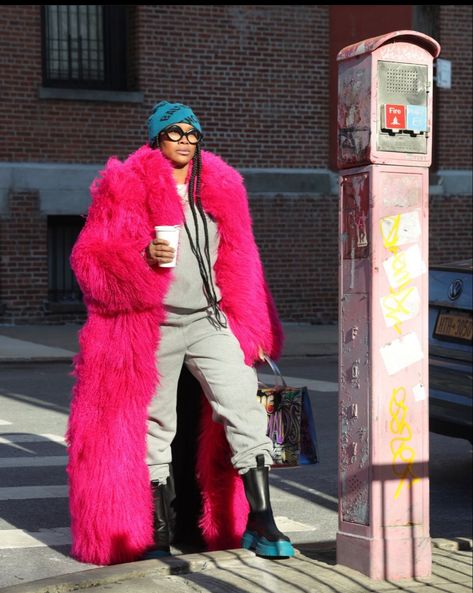 Cuntology Outfits, Pink Outfits Streetwear, Hot Pink Puffer Jacket Outfit, Hot Pink Sweater Outfit Winter, Hot Pink Coat Outfit, Fur Coat Outfit Baddie, Fur Jacket Street Style, Pink Fur Coat Outfit, Fur Jacket Outfit