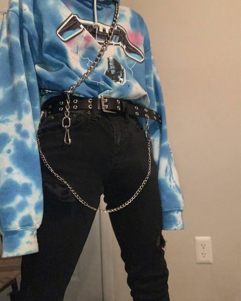 Blue Alt Outfits Men, Soft Alternative Outfits Male, Blue Punk Outfits Men, Pastel Goth Male Outfit, Vaporwave Outfit Men, Blue Punk Outfits, Soft Alternative Outfits, Punk Aesthetic Outfit, Vaporwave Outfit