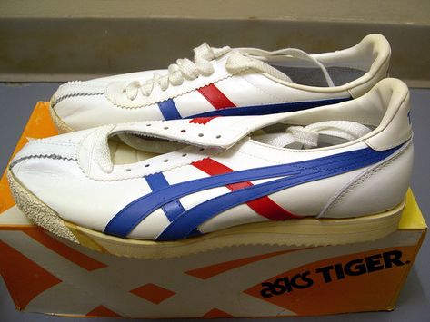 Onitsuka Tigers, Tiger Vintage, Tiger Shoes, Asics Tiger, Onitsuka Tiger, Pin Collection, Tigers, Sneakers