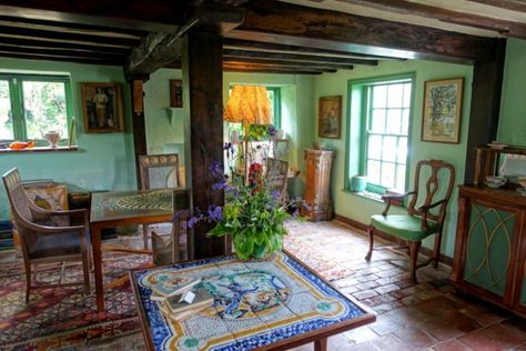 Duncan Grant, Bloomsbury Group, Green Walls, Living Room Green, Virginia Woolf, East Sussex, Room Interior Design, Annie Sloan, Green Living