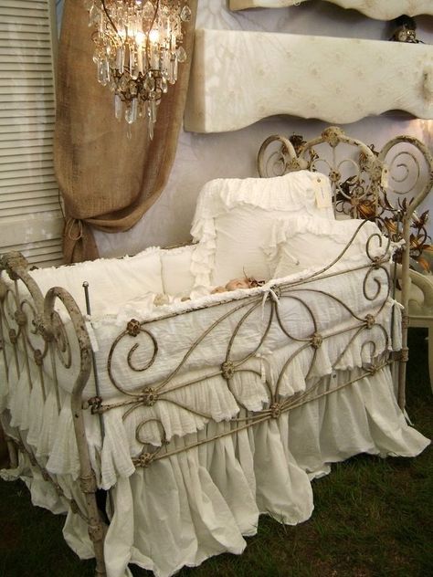 Beautiful antique looking crib! Would love for a girl baby in a light pink room Baby In Crib, Baby Beds, Vintage Crib, Crib Bed, Chic Kids, Iron Bed, Vintage Nursery, Cots