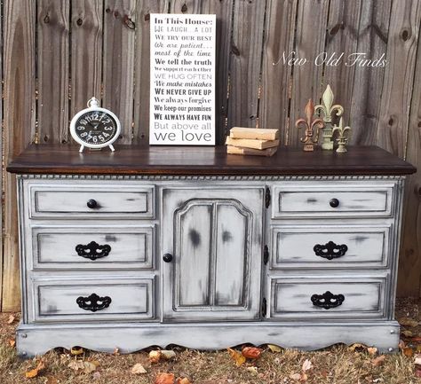 "I love this farmhouse buffet/dresser, refinished in General Finishes Seagull Gray Milk Paint with ebony glaze and distressed in my signature style!" - New Old Finds You can achieve this glaze look by also using GF's Pitch Black Glaze Effects. Paint Old Furniture, Princess Rooms, Princess Dresser, Farmhouse Style Tv Stand, Dresser Closet, Floral Pictures, Painted Dressers, Bedroom Cabinet, Chest Drawers