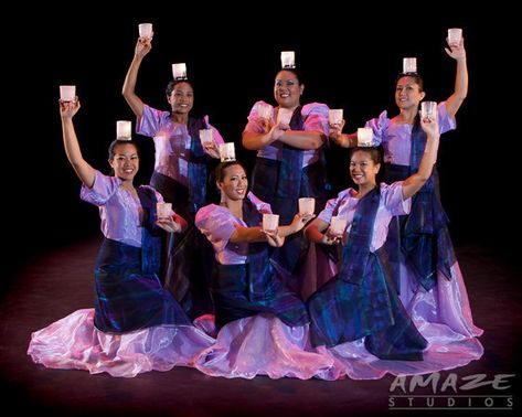 Philippine Folk Dance Folk Dance Costume Philippines, Carinosa Folk Dance, Filipino Folk Dance, Philippine Folk Dance, Philippine Dance, Filipino Dance, Filipiniana Wedding Dress, Philippine Culture, Philippine Fashion