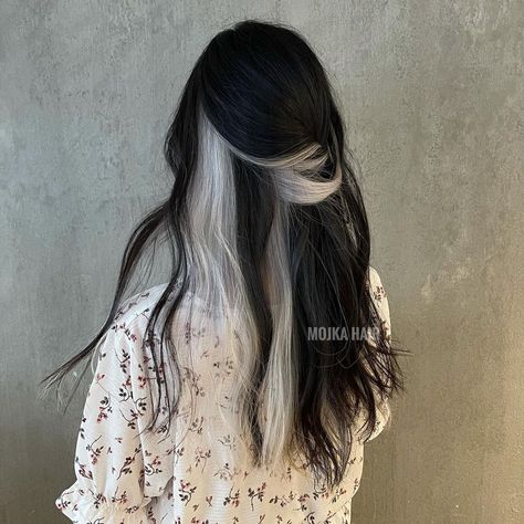 Mojka Hair (@mojkahair) • Foto dan video Instagram 2022 Hair Color, Lightest Blonde, Spring Hair Color Trends, Hidden Hair Color, Peekaboo Highlights, Split Dyed Hair, Spring Hair Color, Spring Hair, Pastel Hair