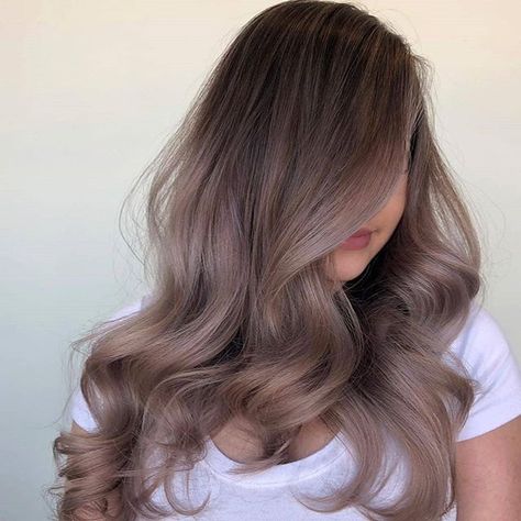 Mauve Ash Blonde #hair Balayage Hairstyles, Brown Hair Shades, Hairstyles Pictures, Brown Hair Balayage, Brown Balayage, Brown Blonde Hair, Brown Hair With Highlights, Hair Color Balayage, Hair Inspo Color