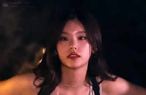 Yeji Gif Icon, Yeji Gif, Gif Kpop, It'z Me, Kpop Gif, Icon Gif, Kpop Gifs, Kpop Drawings, Icons Kpop