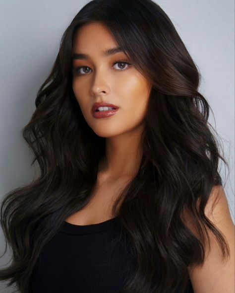 Filipino Woman, Philippine Women, Pretty Nose, Mail Order Brides, Makeup Face Charts, Liza Soberano, Youtube Makeup, Model Aesthetic, Asian Bride