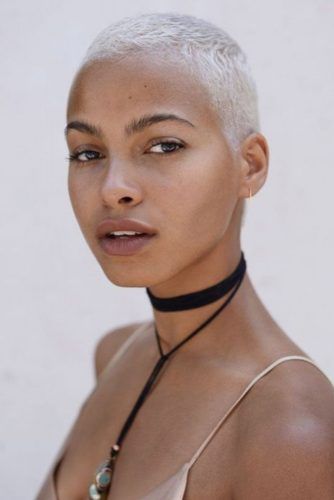 Pretty in Super Short: A Buzz Haircut is an Extreme Star Trend ★ See more: http://lovehairstyles.com/super-short-buzz-haircut/ White Shaved Hair, Shaved Platinum Blonde Hair, Blond Shaved Hair, Platinum Buzzcut Women, White Short Hairstyles, White Buzzcut, Platinum Blonde Buzzcut, Very Short Hair Cuts For Women, Shaved Hair Girl