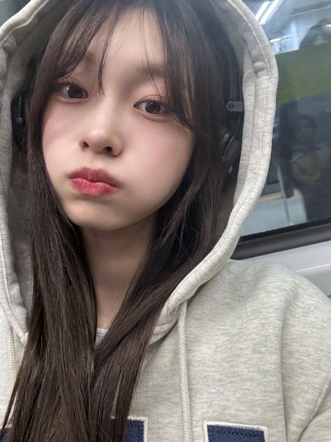 lara dreamnote Dreamnote Lara, Lara Dreamnote, 17 Kpop, Angel Face, Girls World, Aesthetic Songs, Cute Profile Pictures, Best Friend Pictures, Pretty Selfies