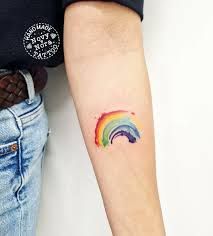 Novytattoo Handmade on Twitter: "Rainbow 🌈 🖌🎨 #rainbow #rainbowtattoo #arcobaleno #watercolors #watercolourtattoo #ink #art #tattoo #tattooedgirl #inkedgirl #onmyskin #indelible #carpi #handmadetattoostudio #🌈 #���🎨 https://t.co/QlhqneAy9j" / Twitter Cute Rainbow Tattoo, Cute Rainbow Tattoo Ideas, Realistic Rainbow Tattoo, Rainbow Baby Tattoo Ideas, Watercolour Rainbow Tattoo, Ink Art Tattoo, Rainbow Tattoo, Rainbow Tattoos, Watercolor Rainbow