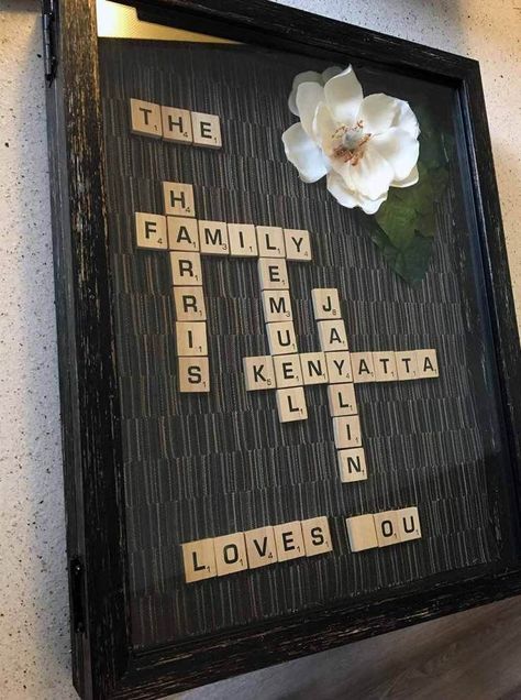 diy scrabble mothers day gift sm Diy Sentimental Gifts, Earthbox Gardening, Scrabble Crafts, Gift Ideas To Make, Diy Gifts For Mothers, Sentimental Gifts For Mom, Scrabble Art, Diy Gift Ideas, Mothers Day Gifts From Daughter