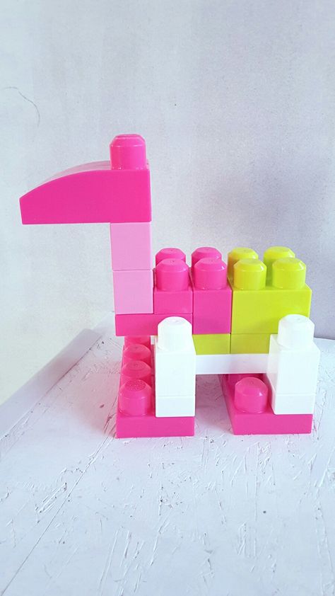 Mega Blocks Building Ideas, Megablocks Ideas, Mega Blocks Ideas, Large Lego Blocks, Mega Blocks, Lego Girls, Lego Activities, Lego Blocks, Mega Bloks