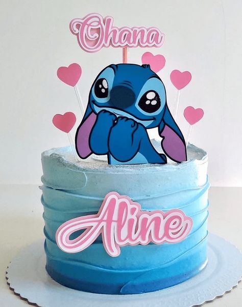 Lilo And Stitch Cake, Stitch Cake, Disney Birthday Cakes, Kreative Snacks, Cake Designs Images, Lilo Et Stitch, Creative Birthday Cakes, Beautiful Birthday Cakes, Lilo E Stitch