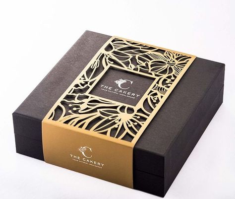 Desain Merek, Chocolate Packaging Design, Luxury Packaging Design, Jewelry Packaging Box, Perfume Box, Cake Packaging, Perfume Packaging, Gift Box Design, Box Packaging Design