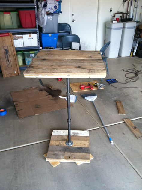 Built this high top table! Pallet wood! Diy Hightop Tables, Diy Pub Table Ideas, Diy High Top Table, Party Pavillion, High Top Table Kitchen, Table Pallet, High Top Table, Floating Table, High Top Tables