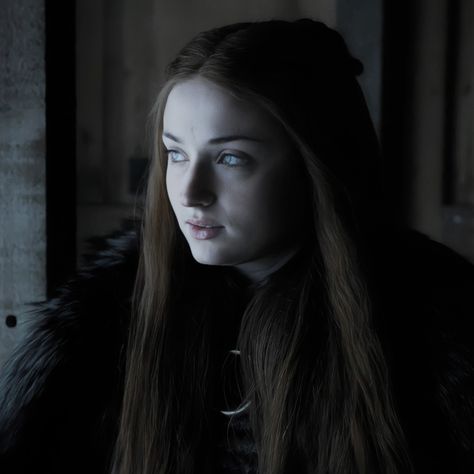 Sansa Stark Gif, Sansa Stark Icon, Sansa Stark Queen, Sansa Stark Icons, Pjo Oc, Goth Houses, Got Characters, House Games, Rp Ideas