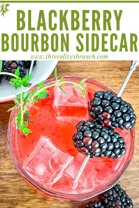 Blackberry Bourbon Sidecar recipe is an elegant and simple drink. Made with berries, thyme, lemon, orange liquor, and bourbon. Fast and easy cocktail recipe that is great for a party, fancy or casual. A copycat inspiration from Capital Grille. Bourbon Margarita Recipe, Bourbon Punch Recipes, Blackberry Bourbon Cocktail, Fancy Cocktail Recipes, Spring Drinks Cocktails, Bourbon Sidecar, Sidecar Recipe, Cocktail Specials, Friday Cocktails