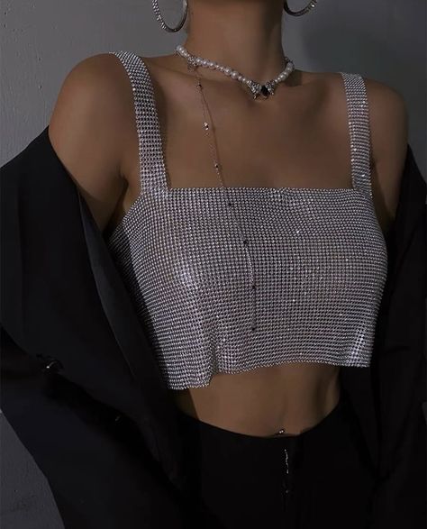 Outfits Nightclub, Glitter Crop Top, Pen Eyeliner, Eyeliner Color, Eyeliner Liquid, Festival Rave Outfit, Eyeliner Waterproof, Backless Tank Top, Backless Crop Top