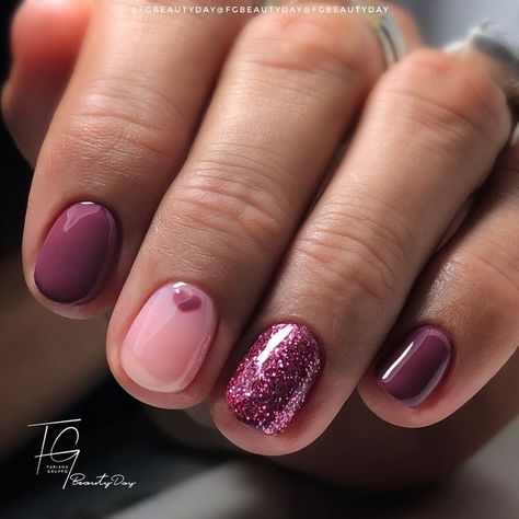 Super Short Valentines Day Nails, 2024 February Nails, Biab Nails Pink, February Nails 2024, Valentines Dip Powder Nails, Gellack Nails, House Interior Makeover, Cute Valentines Nails, February Nails Ideas