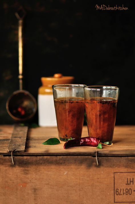 Rasam Photography, Tamarind Drink, South Indian Thali, Tomato Rasam, Spicy Drinks, Rasam Recipe, Veg Dishes, Drink Photography, South Indian Food