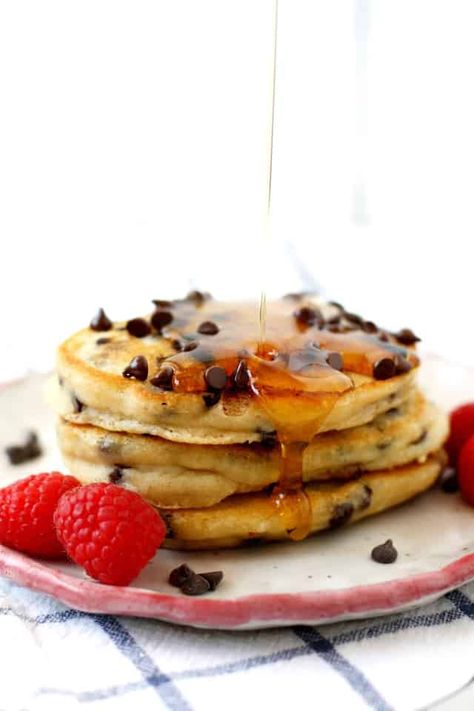 Your family will love these extra yummy vegan chocolate chip pancakes! You won't believe how easy these are to make - try them this weekend! #vegan #pancakes #theprettybee Vegan Chocolate Chip Pancakes, Chocolate Chip Pancakes Recipe, Vegan Breakfast Easy, Simple Pantry, Dairy Free Chocolate Chips, Healthy Chocolate Chip, Chocolate Chip Pancakes, Vegan Pancakes, Allergy Free Recipes