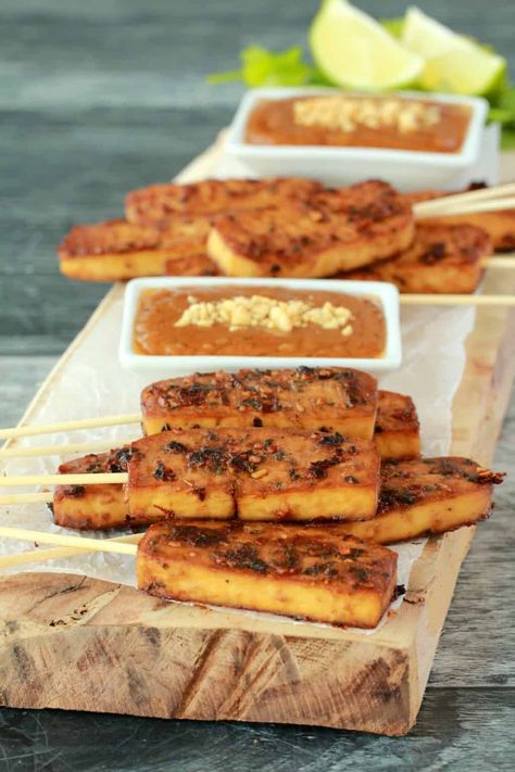 Tofu Satay, Vegan Recipes For Breakfast, Crispy Baked Tofu, High Protein Vegan Recipes, Tofu Dishes, Vegan Asian, Food Time, Baked Tofu, High Protein Vegan