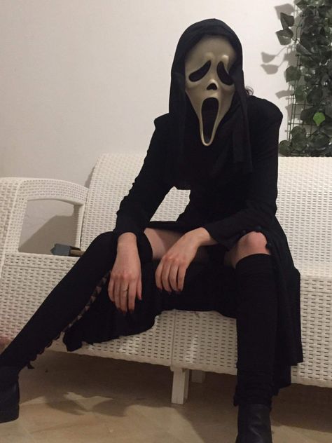 Fem Ghostface Cosplay, Fem Ghostface, Ghost Face Female, Ghost Face Costume Women, Oc Character, 2024 Halloween, Bad Girl Quotes, Costume Women, Ghost Face