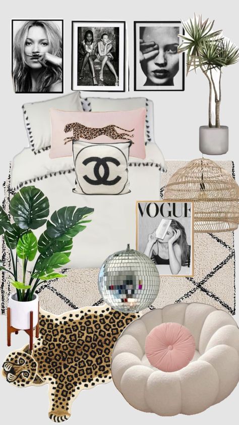 Vogue Room Ideas, Vouge Aesthetic Room Decor, Vouge Room Ideas, Fashion Themed Bedroom, Vogue Bedroom Ideas, Chanel Aesthetic Room, Fashion Bedroom Ideas, Vogue Aesthetic Bedroom, Navy And Pink Bedroom