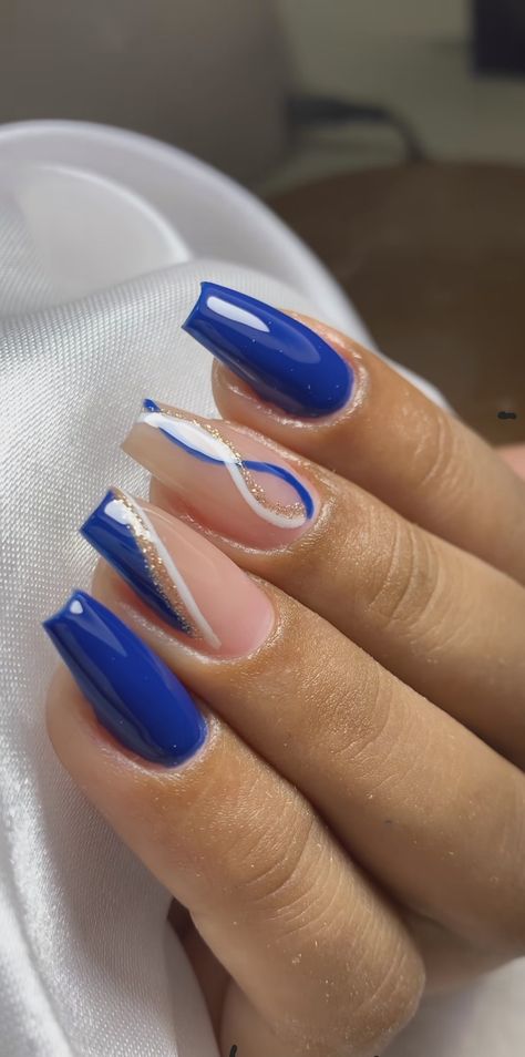 Nails Azul, Azul Nails, Elegant Touch Nails, Blue And White Nails, Royal Blue Nails, Fancy Nail Art, Summery Nails, Long Square Acrylic Nails, White Nail