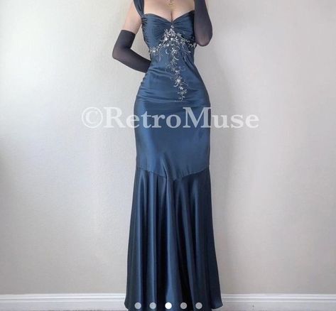 2000 Dresses Prom, Old Hollywood Inspired Prom Dress, Prom Dress Elegant Classy, Sapphire Prom Dress, Old Prom Dresses, Romantic Goth Dress, Midnight Blue Prom Dresses, Y2k Formal Dress, 90s Prom Dresses