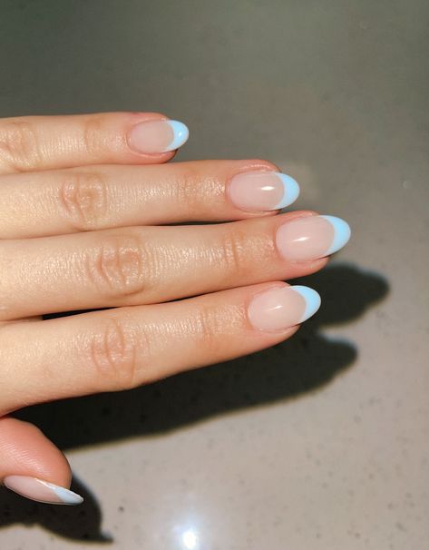 Giving Birth Nails, Nails Baby Shower Boy, Baby Blue Tip Nails, Baby Boy Nails Designs Blue, Nails For Baby Boy Arrival, Nails For Baby Boy, Nails For Maternity Pictures, Boy Mom Nails, Nails For Baby Shower Boy