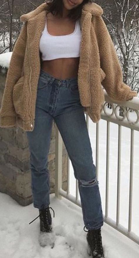 Teddy Bear Jacket Outfit, Fuzzy Jacket Outfit, Fluffy Jacket Outfit, Teddy Jacket Outfit, Korea Outfits, Outfit Ideas For Teens, Casual Teen Fashion, Back To School Outfit Ideas, Winter Outfits College