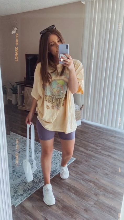 Bike Shorts And Oversized Tee, Oversize Graphic Tee, Summer Uniform, Oversized Graphic Tee, Oversized Tee, Biker Shorts, Bike Shorts, My Favorites, White Sneakers