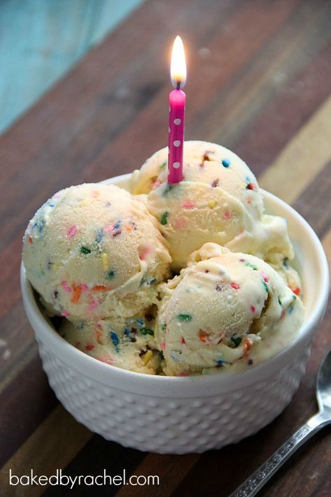 Cake Batter Funfetti Ice Cream Recipe from bakedbyrachel.com Funfetti Ice Cream, Cake Batter Ice Cream, Cuisinart Ice Cream, Ice Cream Maker Recipes, Homemade Ice Cream Recipes, Desserts Vegan, Ice Cream Popsicles, Ice Cream Treats, Ice Cream Recipe