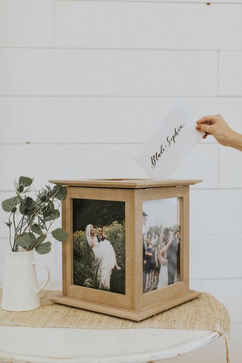 Cute Card Box Ideas, Cards Wedding Box Diy, Diy Wood Card Box Wedding, Anniversary Card Box Ideas, Wedding Fund Box Ideas, Card Box Engagement Party, Diy Card Boxes Wedding, Card Box For Wedding Diy, Simple Card Box Wedding